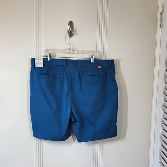 Plus Size Men's Nike Dri Fit Shorts - Picture 3 of 9